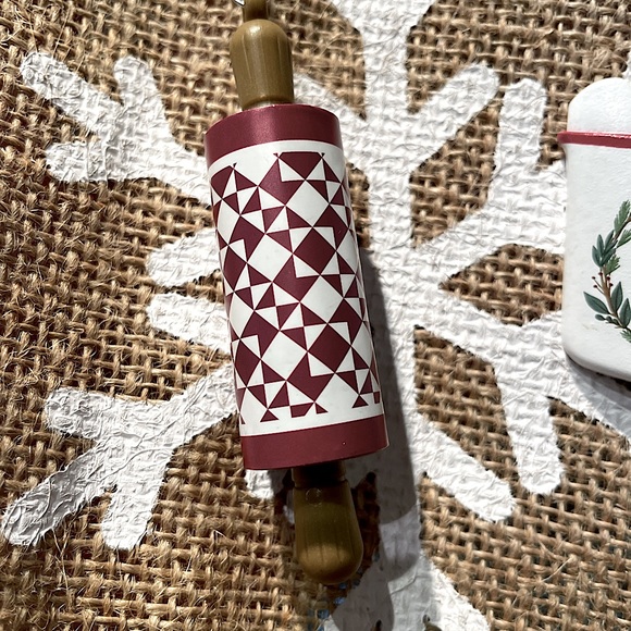Mini rolling pin and hot chocolate mug ornament earrings Christmas - Picture 3 of 3